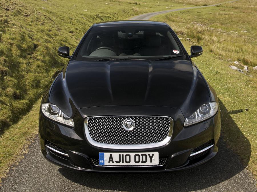  Jaguar XJ 2009 года  (UK) (фото 14 из 30)